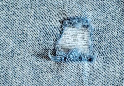 a hole in the back of a pair of jeans